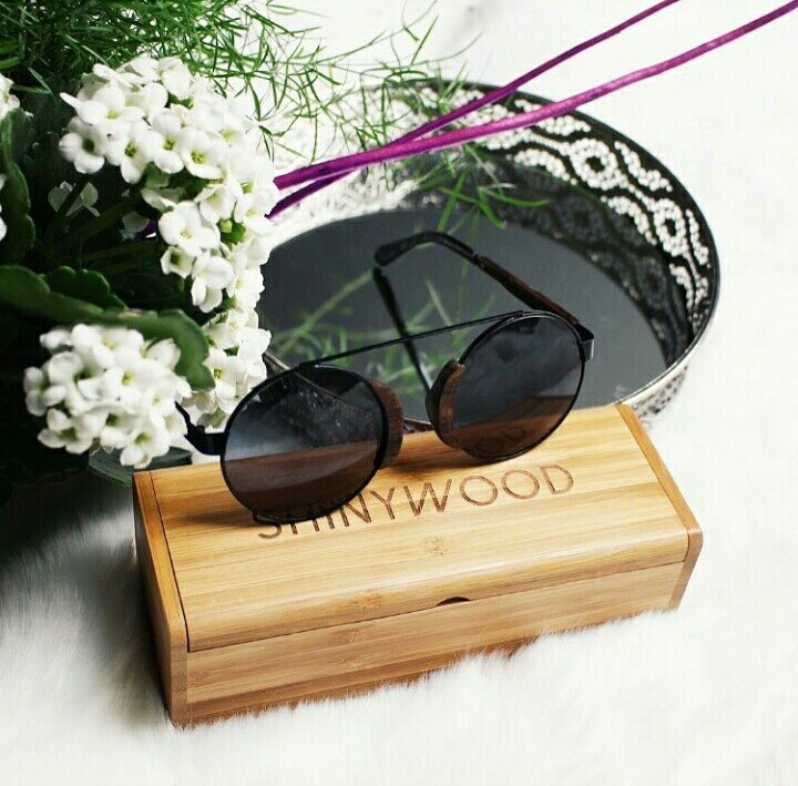 Lunettes de soleil en bois ShinyWood - lunettes rondes modèle Vienne